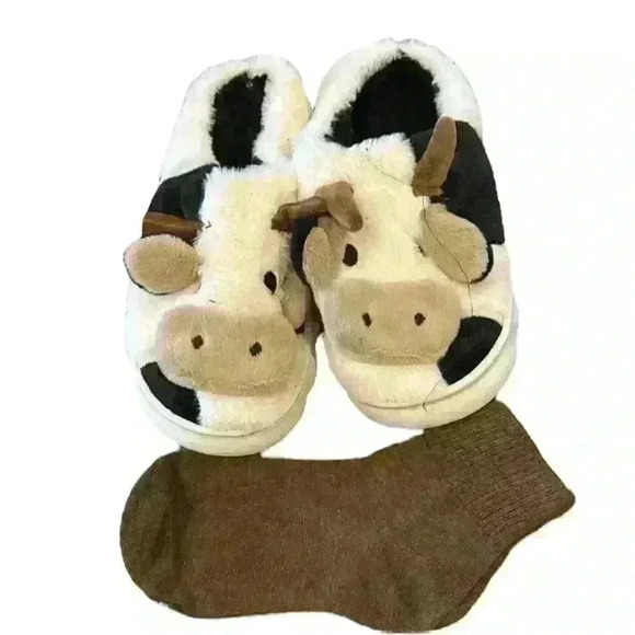 NWT cow slippers with socks size 7.5-8.5 women - Picture 2 of 8